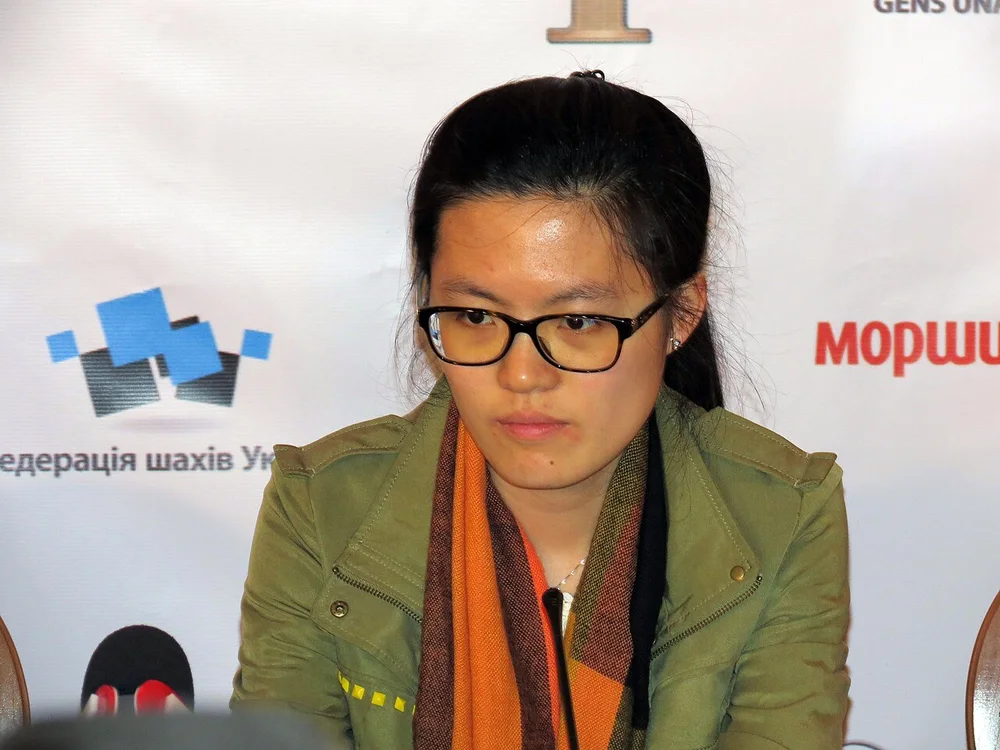 Hou Yifan at a press conference during the 2016 women’s championship in Lviv.